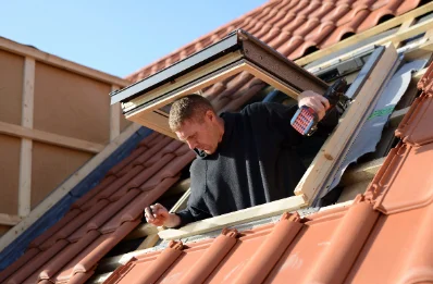 Pose de fenêtres de toit Velux à Cahagnes